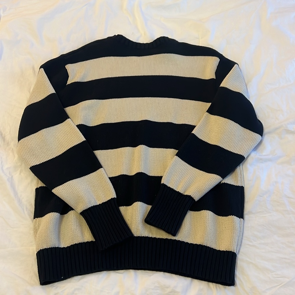 Brandy Melville Brianna Sweater (Cream/Black) - Picture 5 of 5